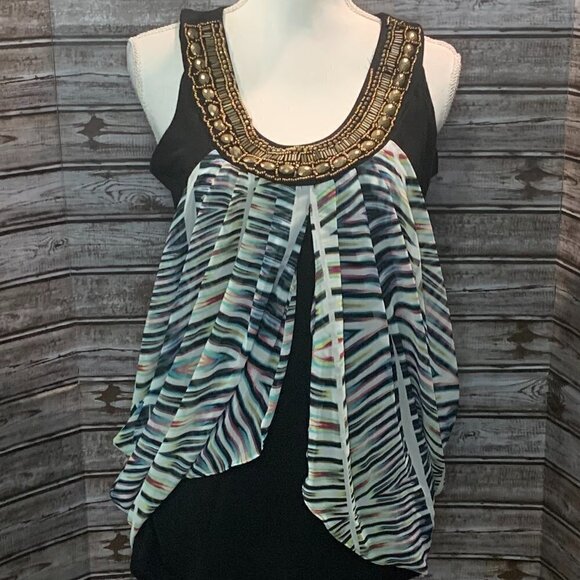 🔥🔥SALE🔥🔥MY COLLECTION Dressy Flowy Beaded Tank Top Size Medium - Picture 2 of 4